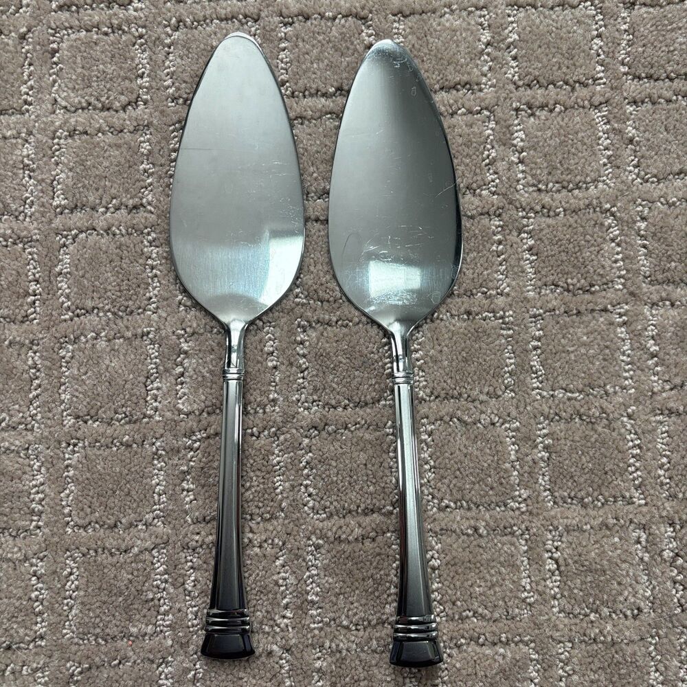 Wallace Zenith Frost 18/10 Cake Pie Server Stainless Steel Set of 2